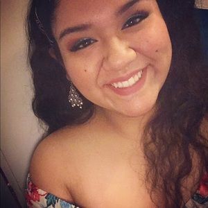 Meet your Posher, Veronica